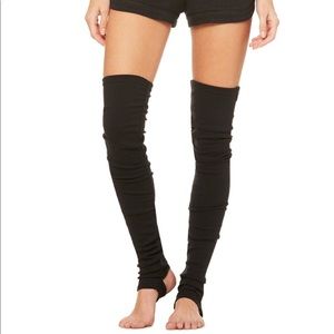 NWT Alo Yoga Goddess Leg Warmers